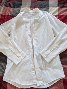 Calvin Klein Classic White Button-Up Shirt